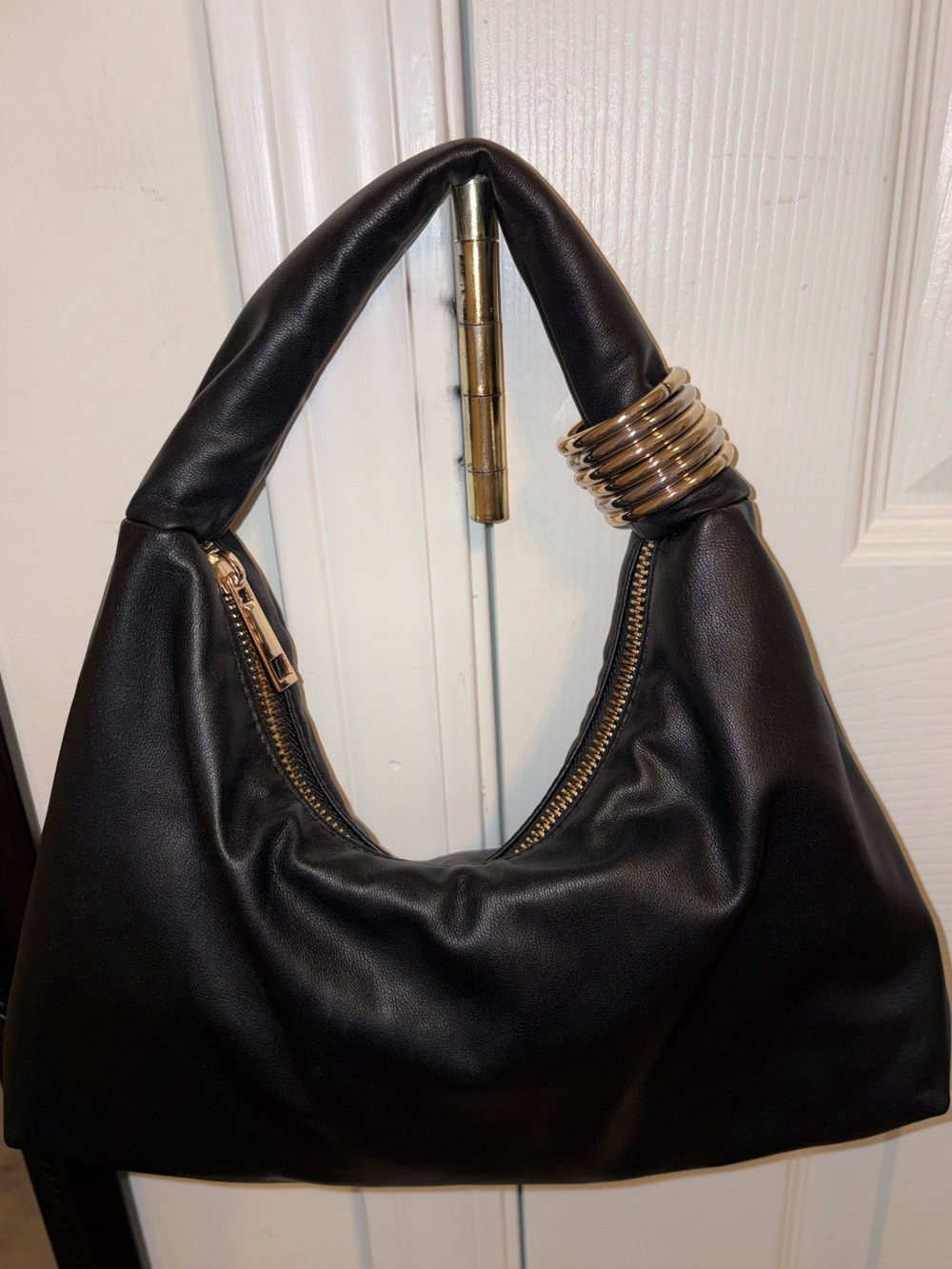 A NEW DAY SLOUCHY BAG WITH SIX REARRANGEABLE RINGS NEW WITHOUT TAGS